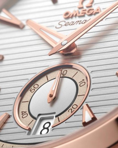 Omega Seamaster Aqua Terra 150M 41 mm, Sedna™ gold on rubber strap 220.52.41.21.02.001 - Image 3